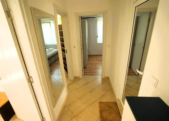 Emona 5 Floor 2 Apartment *